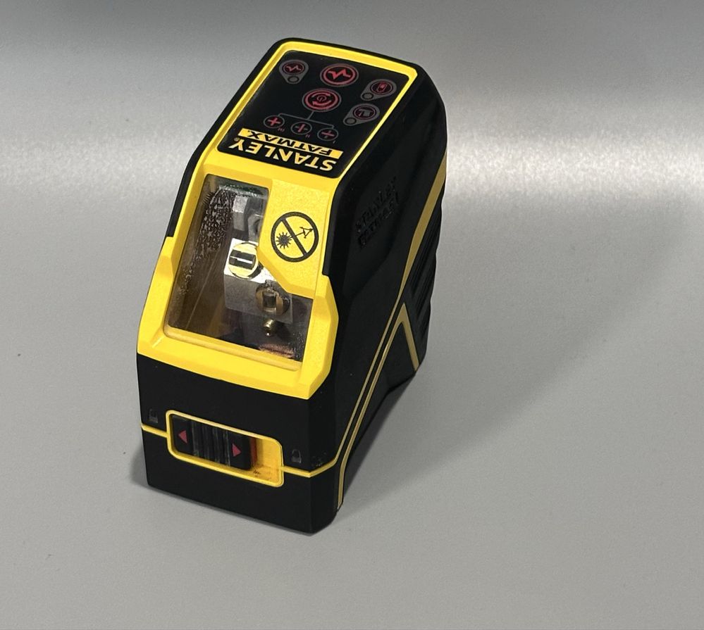 Stanley Laser krzyżowy Czerwony FMHT77585 Idealny stan Polecam