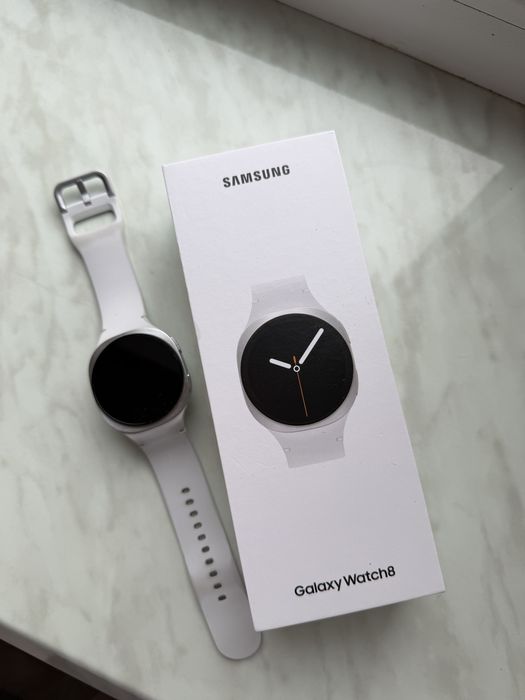 Часи Samsung Watch 8