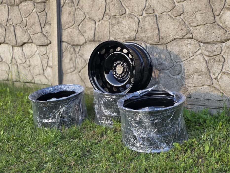 Felgi szeroka stal 17cali  bmw e32 e34 e36 e38 e46 czarny połysk