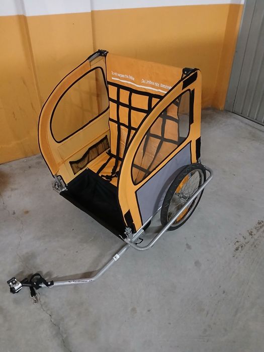 Atrelado para bicicletas