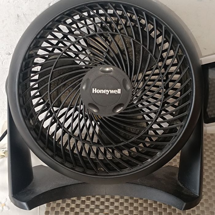 Вентилятор настольный Германия 2 скорости