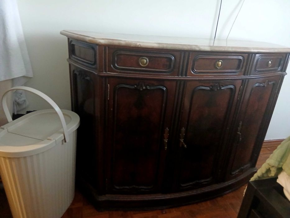 Movel aparador em ótimas condições