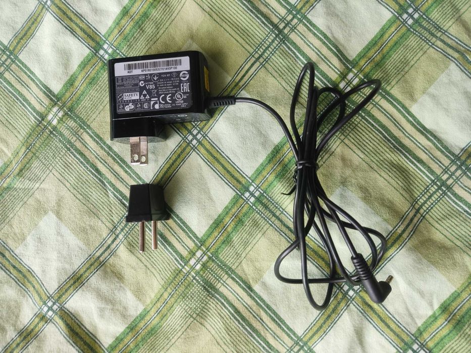 Блок живлення ADP-18TB С  12 Вольт 1,5 Ампера, 3,0x1,0 мм,