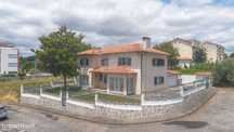 Moradia T4 para venda