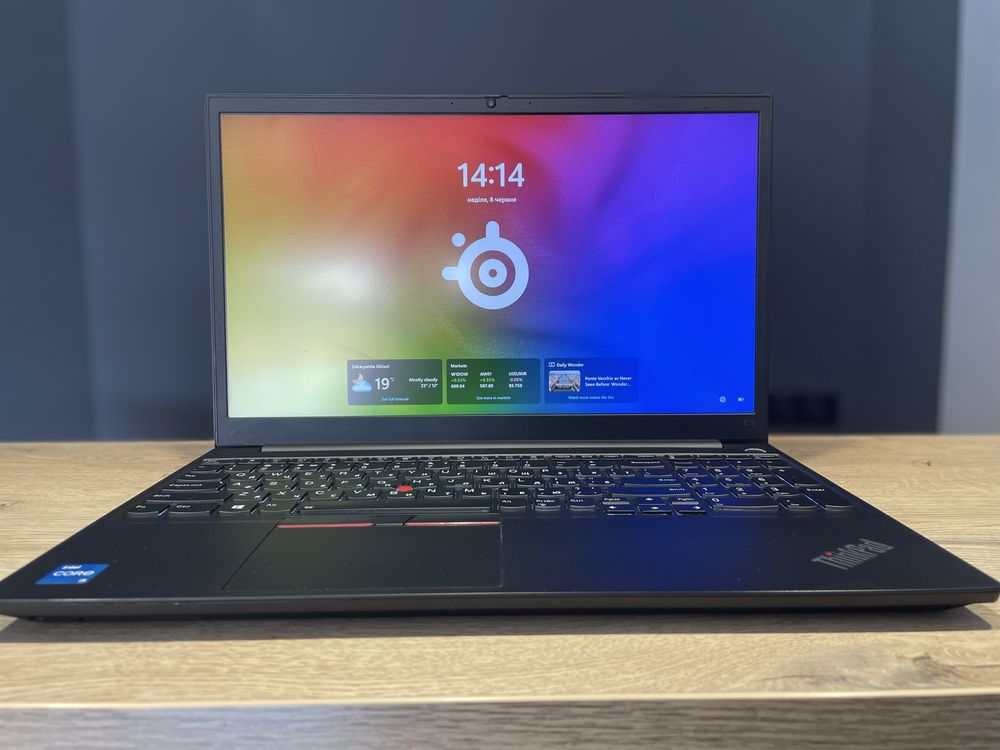 Lenovo ThinkPad E15 G2 / Core I5-1135G7 /  Iris XE G7 / 16 Ram / 256