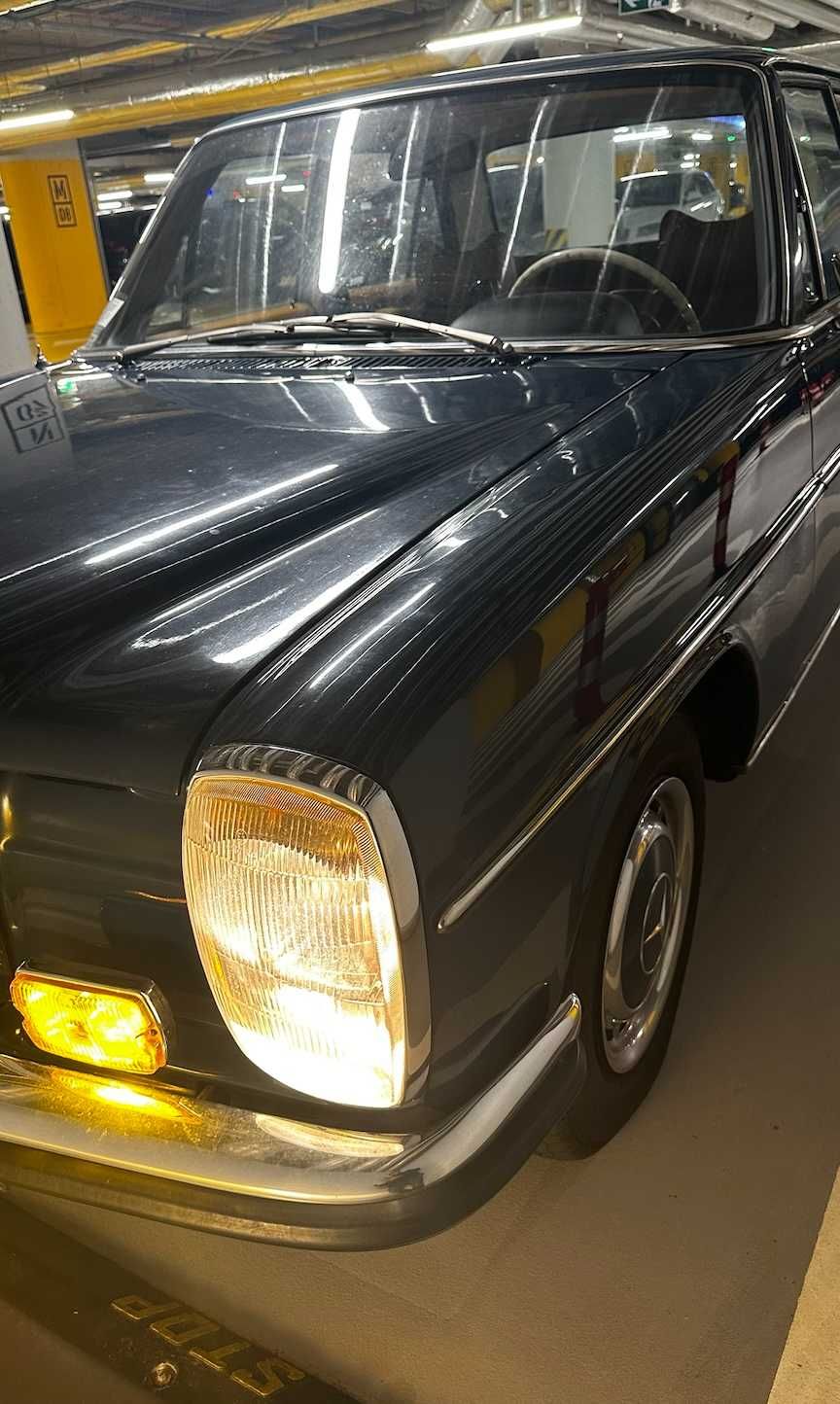 Mercedes w114 230/8