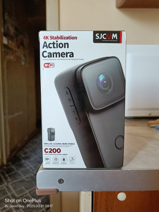 Продам екшн камеру Sjcam c200