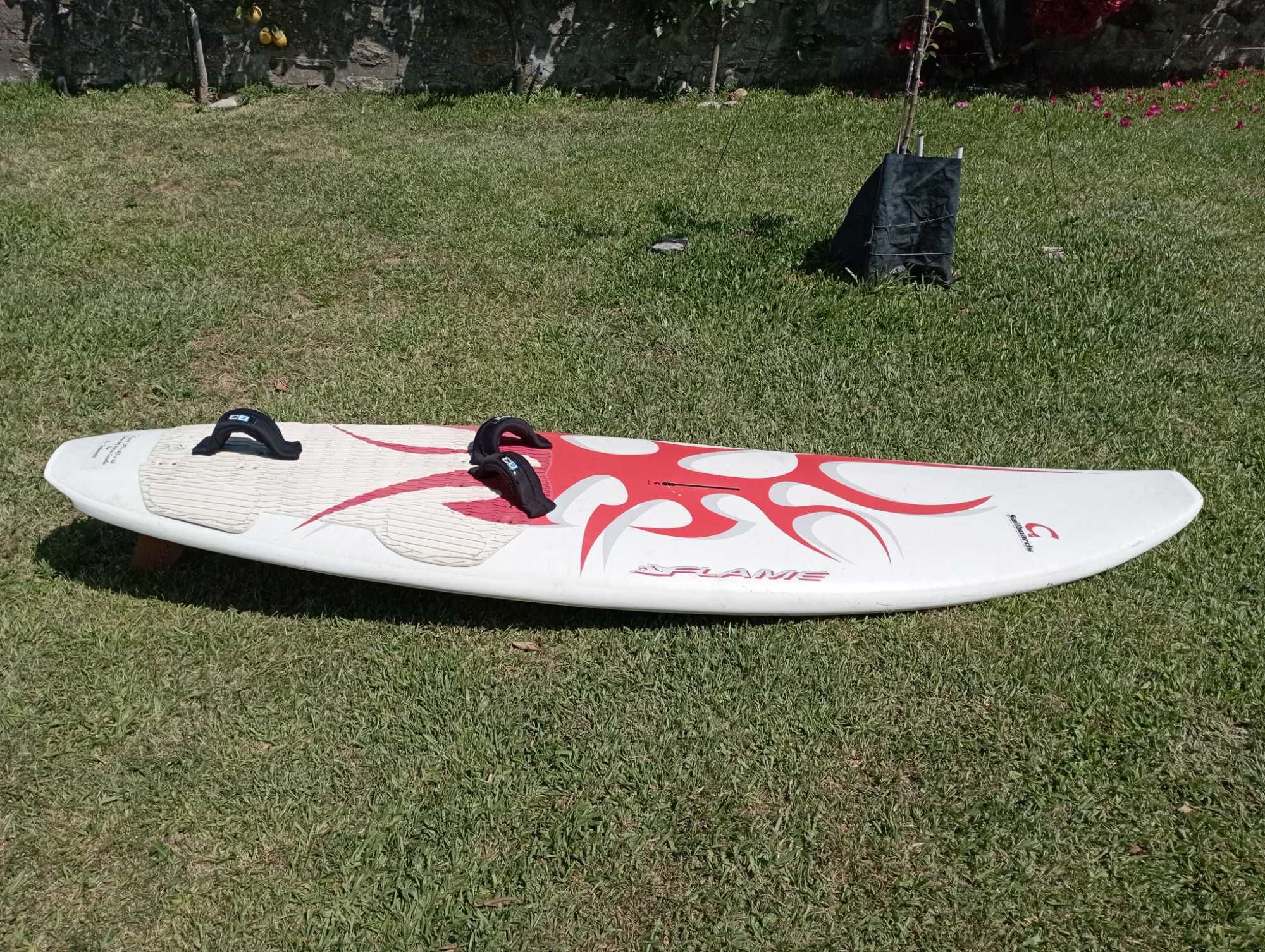 Prancha de windsurf G Sailboards Flame 110 L