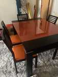 Mesa com 6 cadeiras