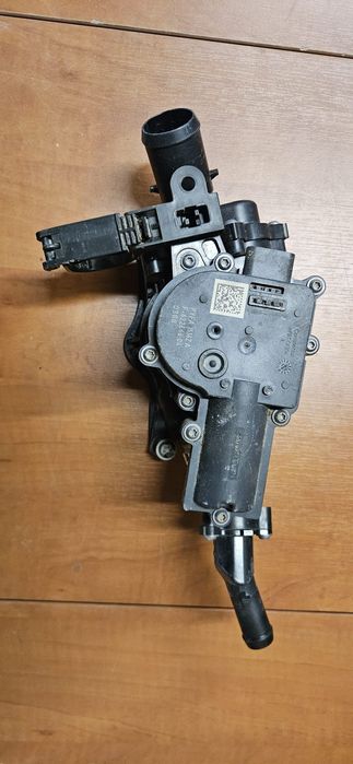 Obudowa termostatu termostat mazda 3 IV BP cx30