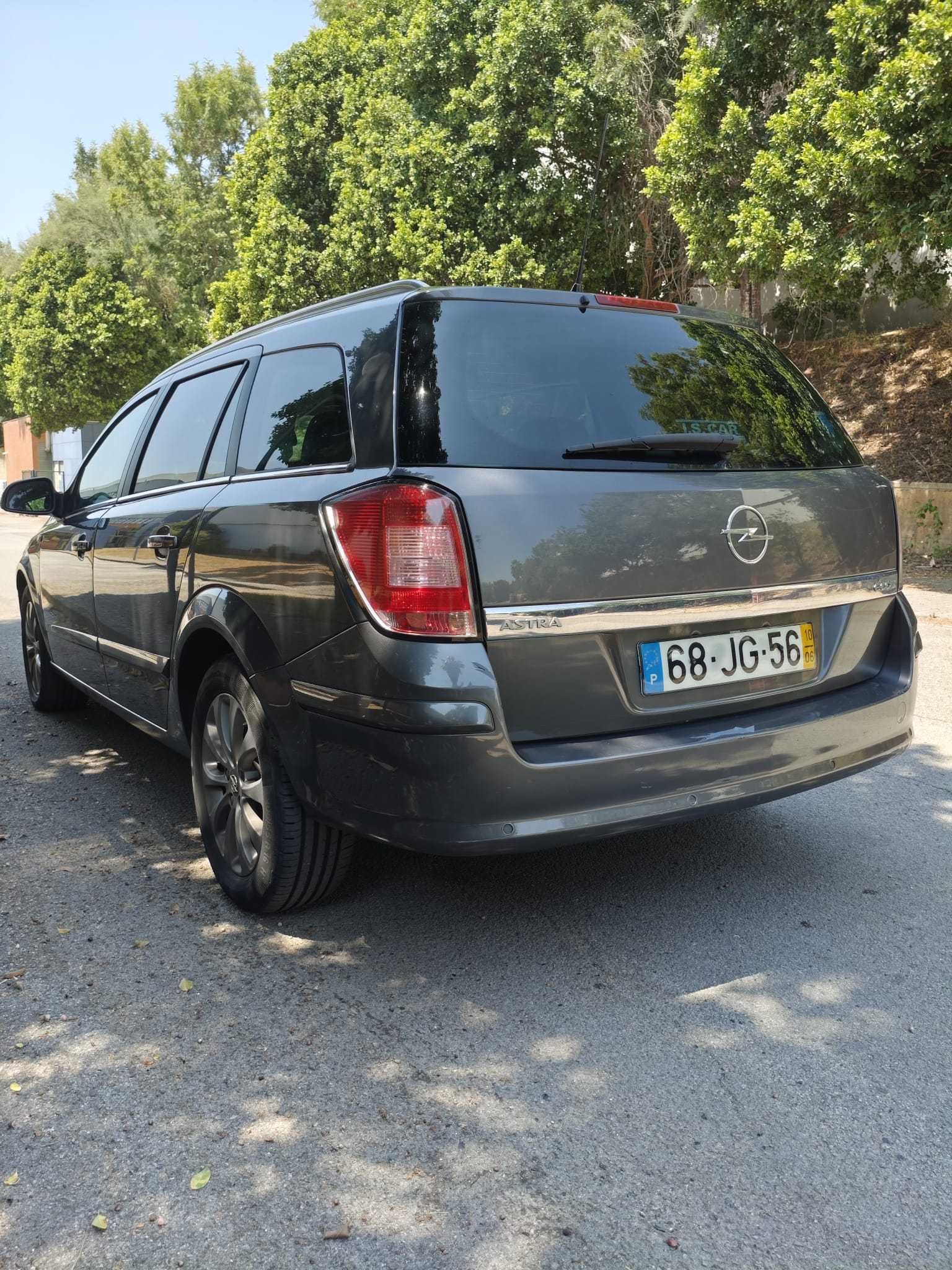 Opel Astra Caravan 1.7 CDTi Cosmo Plus