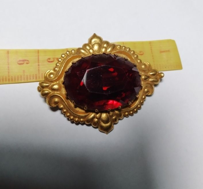 Броши, винтаж , клеймо
