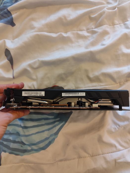 Placa Gráfica - AMD Radeon RX 5600 XT 6GB  DDR6