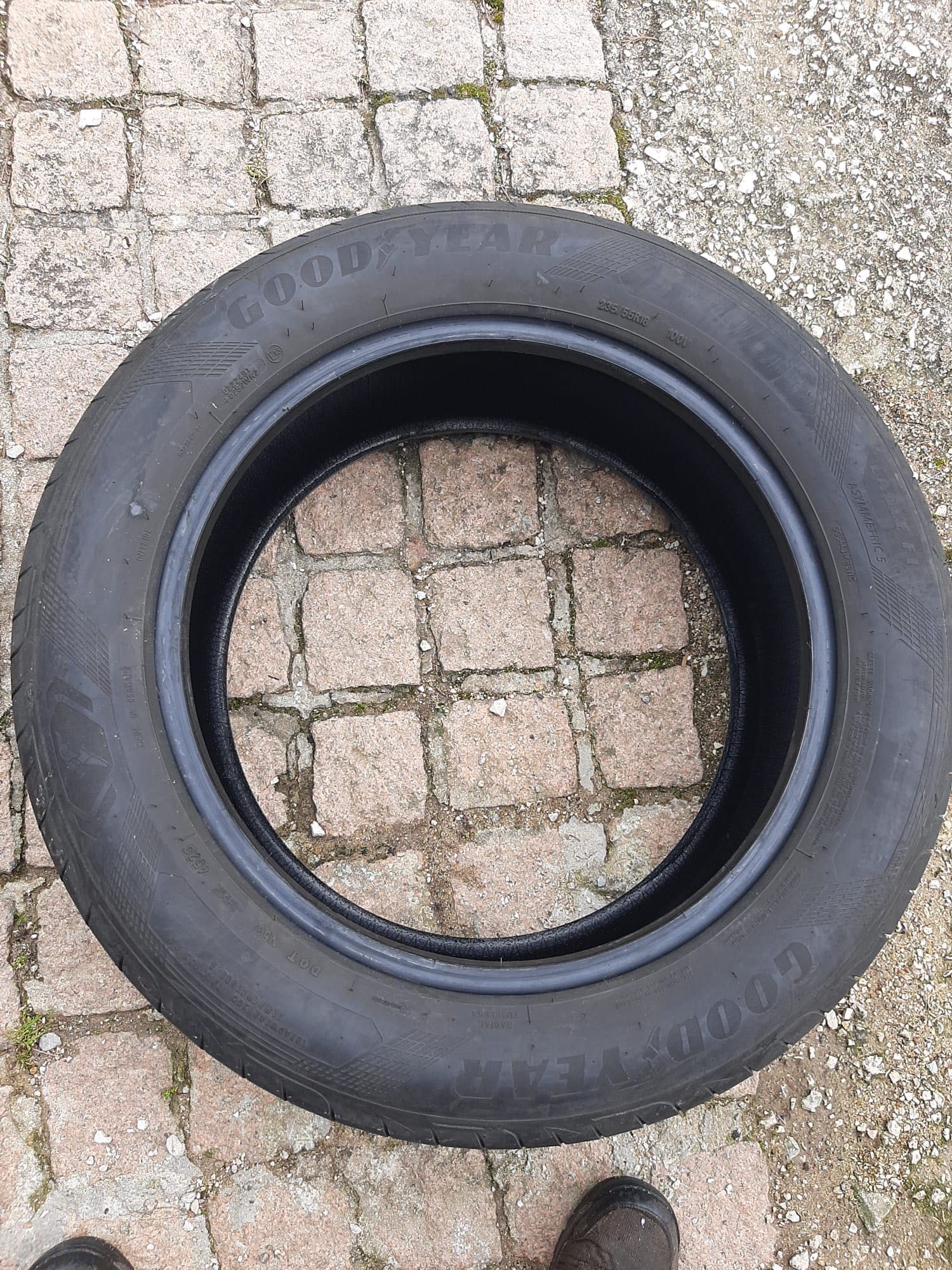 Pneus Goodyear Eagle F1 Asymmetric 235/55R18 100v