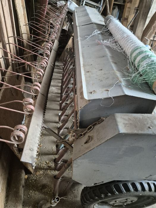 Sprzedam Kosiarke Przewracarke Siewnik