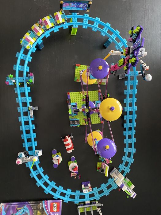Lego Friends 41130– Kolejka gorska w parku rozrywki