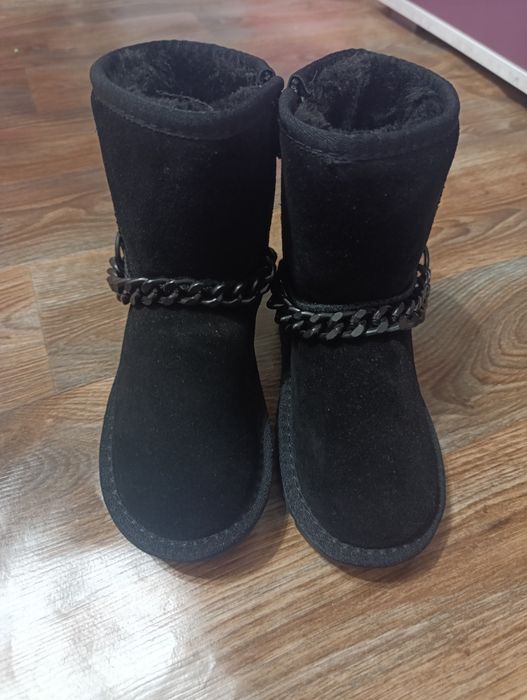 Угги для дівчинки,32 р