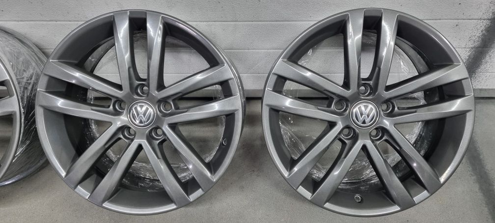 17 5x112 Oryginalne VW Salvador Malowane proszkowo Golf Passat Touran