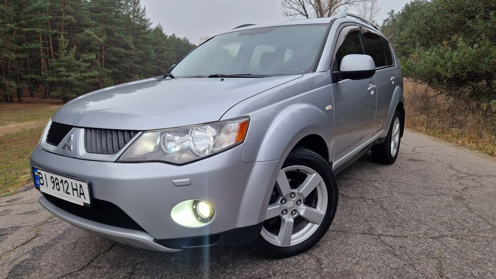 Автомобиль Mitsubishi outlander 3.0 xl 4×4  максимальна комплектація