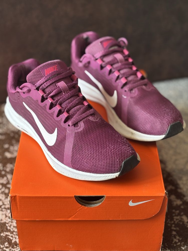 Кросівки Nike running жіночі (38,5р.)