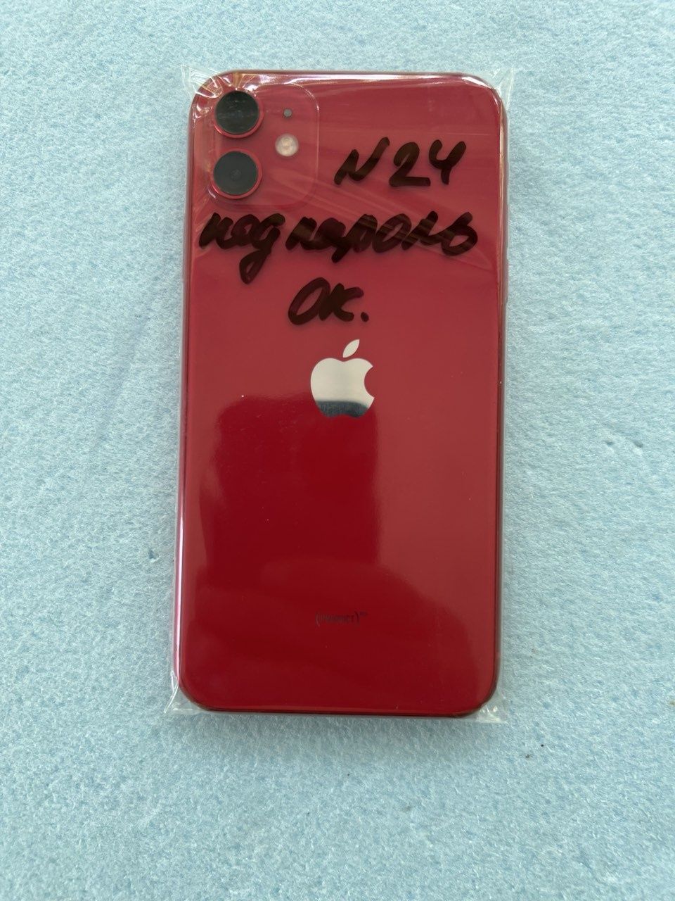 iPhone 11 64gb red царапины