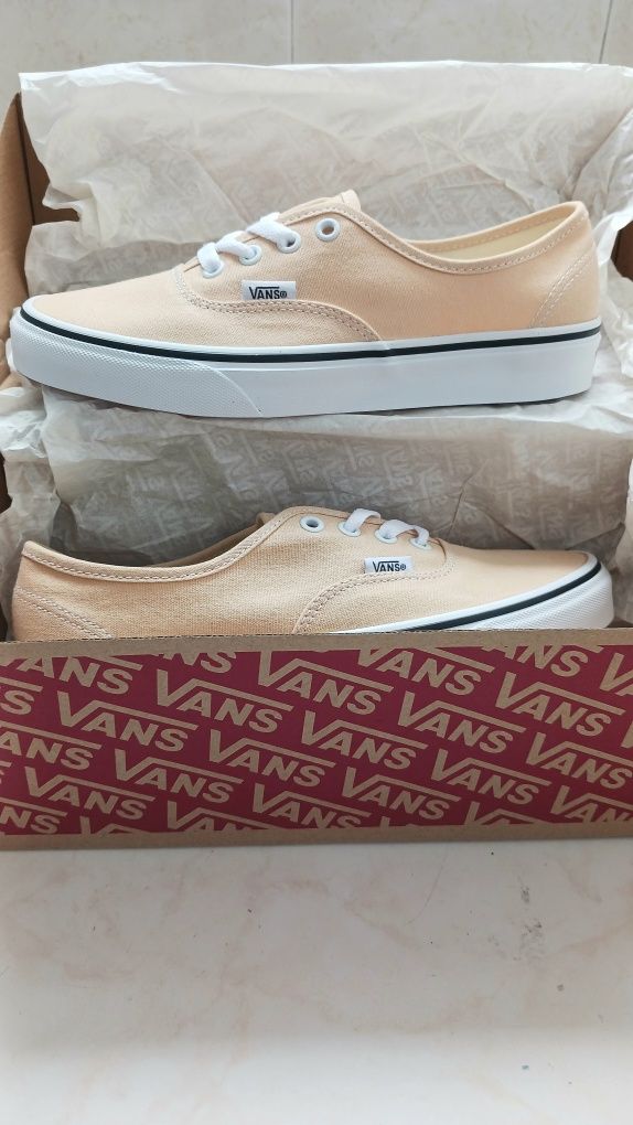 Sapatilhas Vans Novas