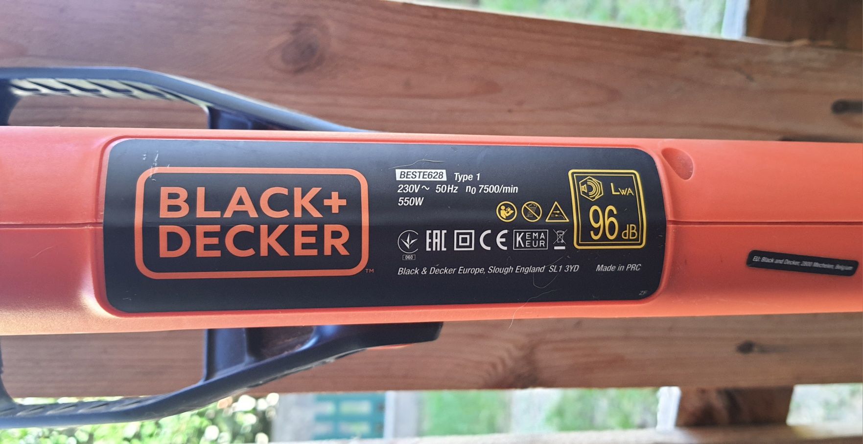 Aparador relva Black&Decker Beste 628