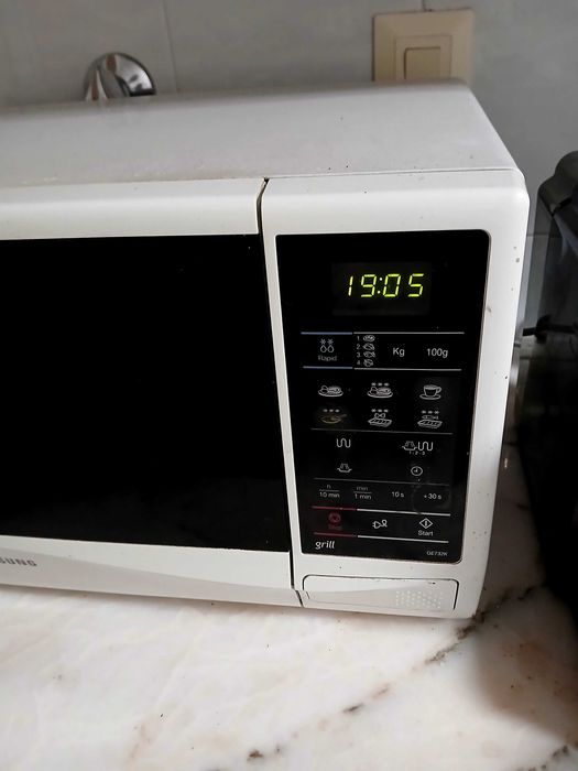 Microondas com grill usado
