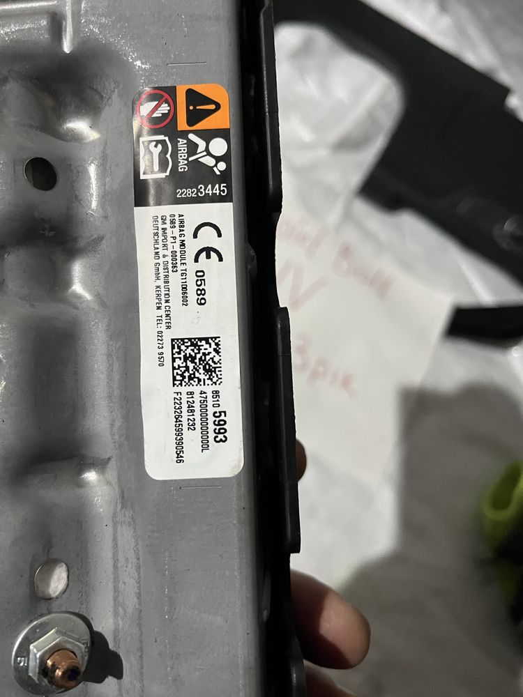 Bolt euv ev 22-23 airbag колін волія
