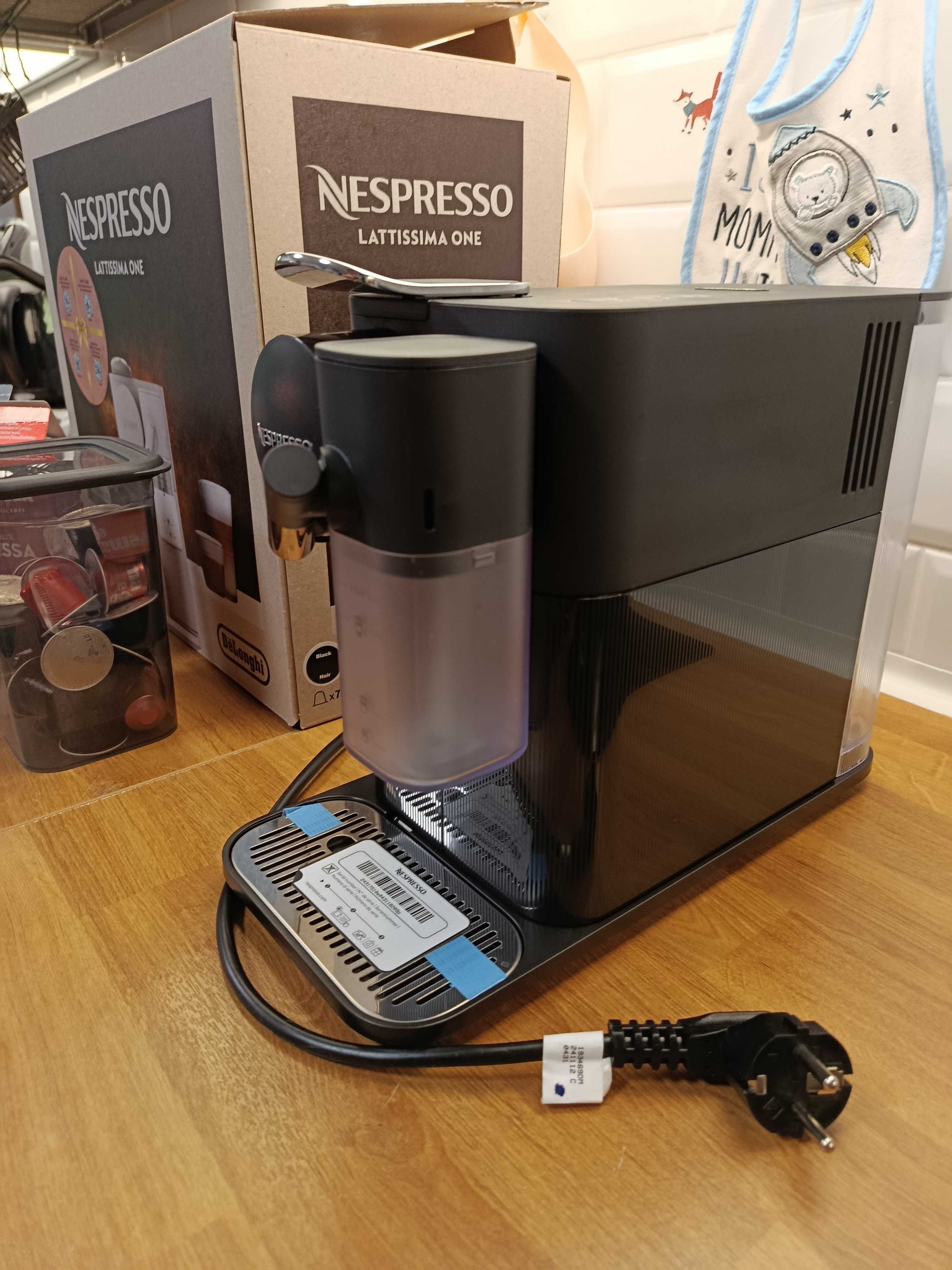 Ekspres DeLonghi Nespresso Latissima One