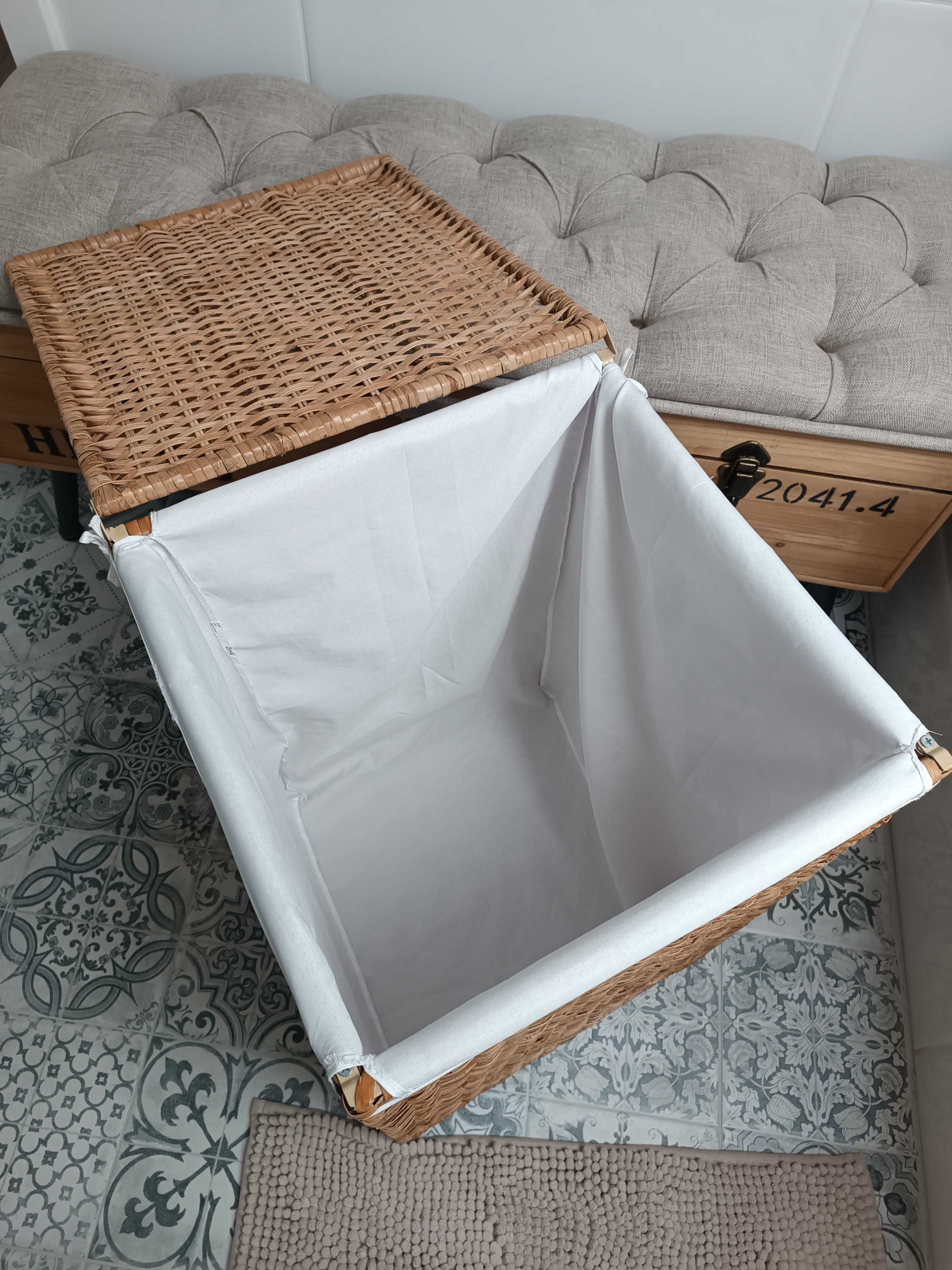 Kosz bieliźniany rattanowy Ikea, model Branas