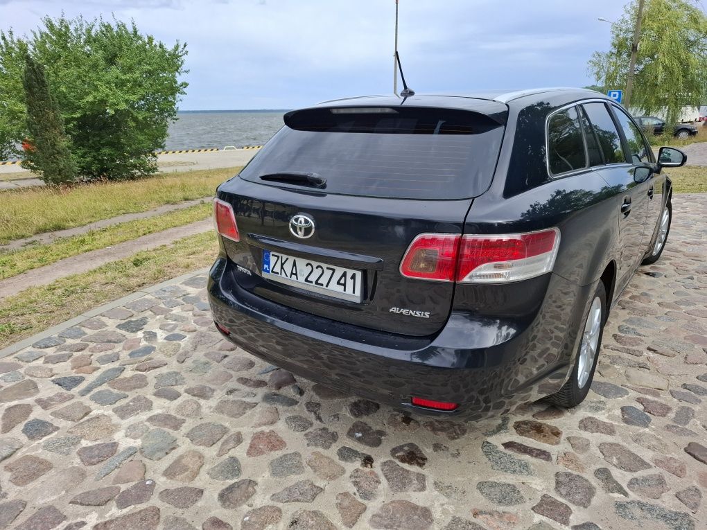 Toyota avensis T27