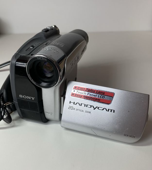 Видеокамера Sony DC-r HC23