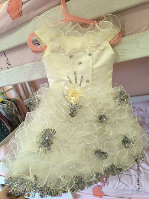 Сніжинка сукня на 3-4 роки