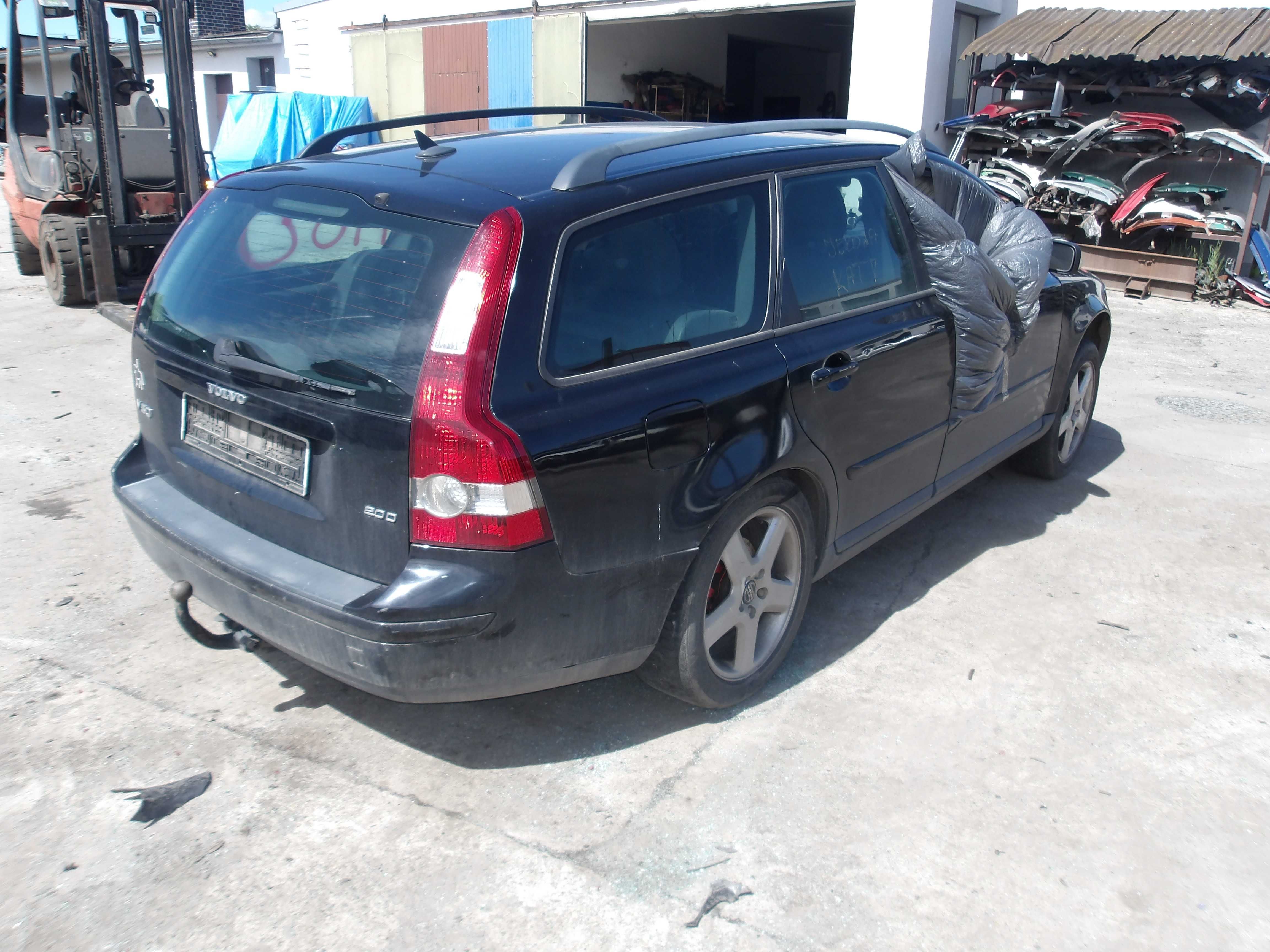 Volvo v50 na części