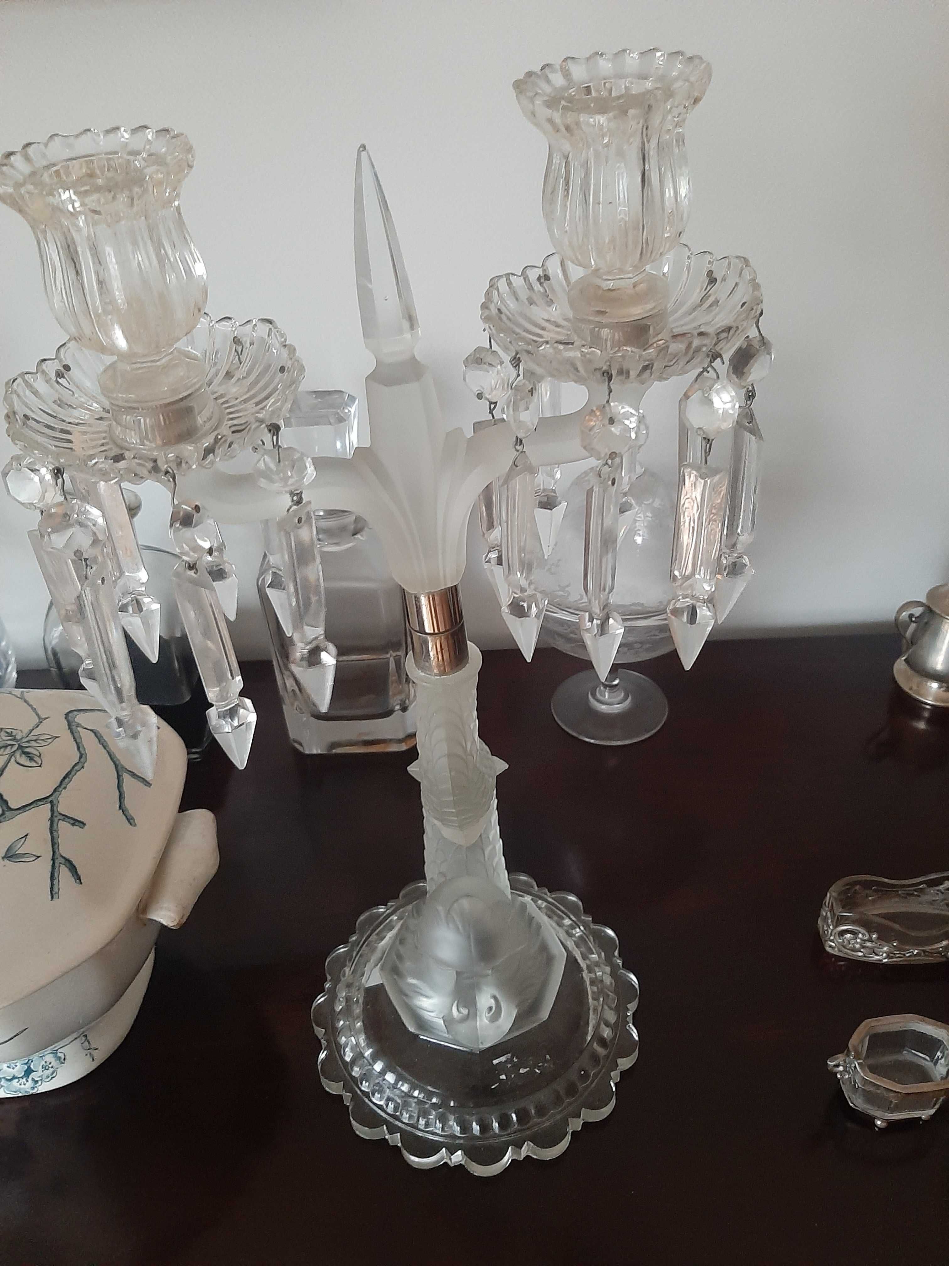 Dois Casticais serpentina candelabro cristal antigos