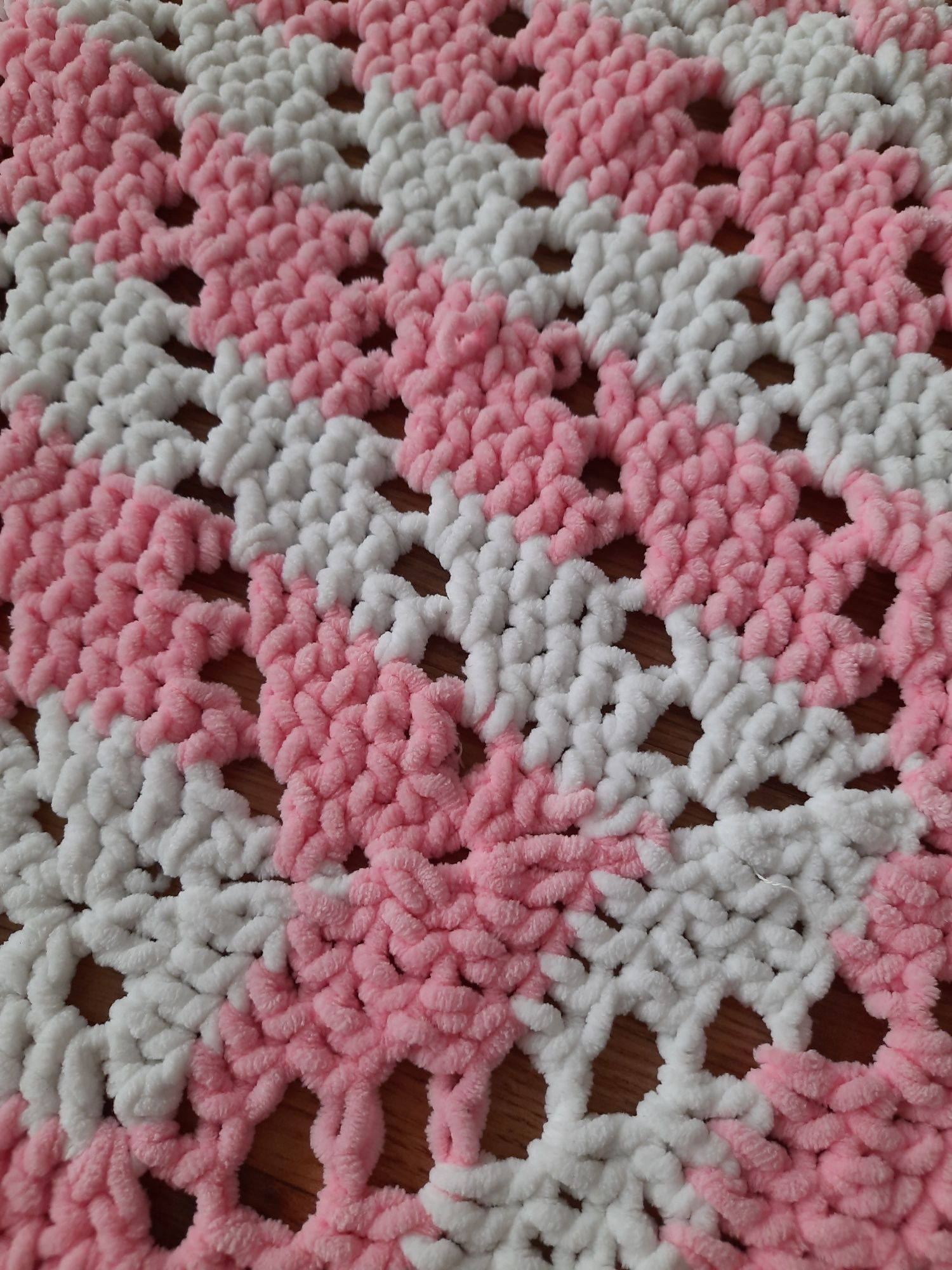 Kocyk niemowlęcy szydełkowy 60x60 na szydełku dla dziewczynki handmade