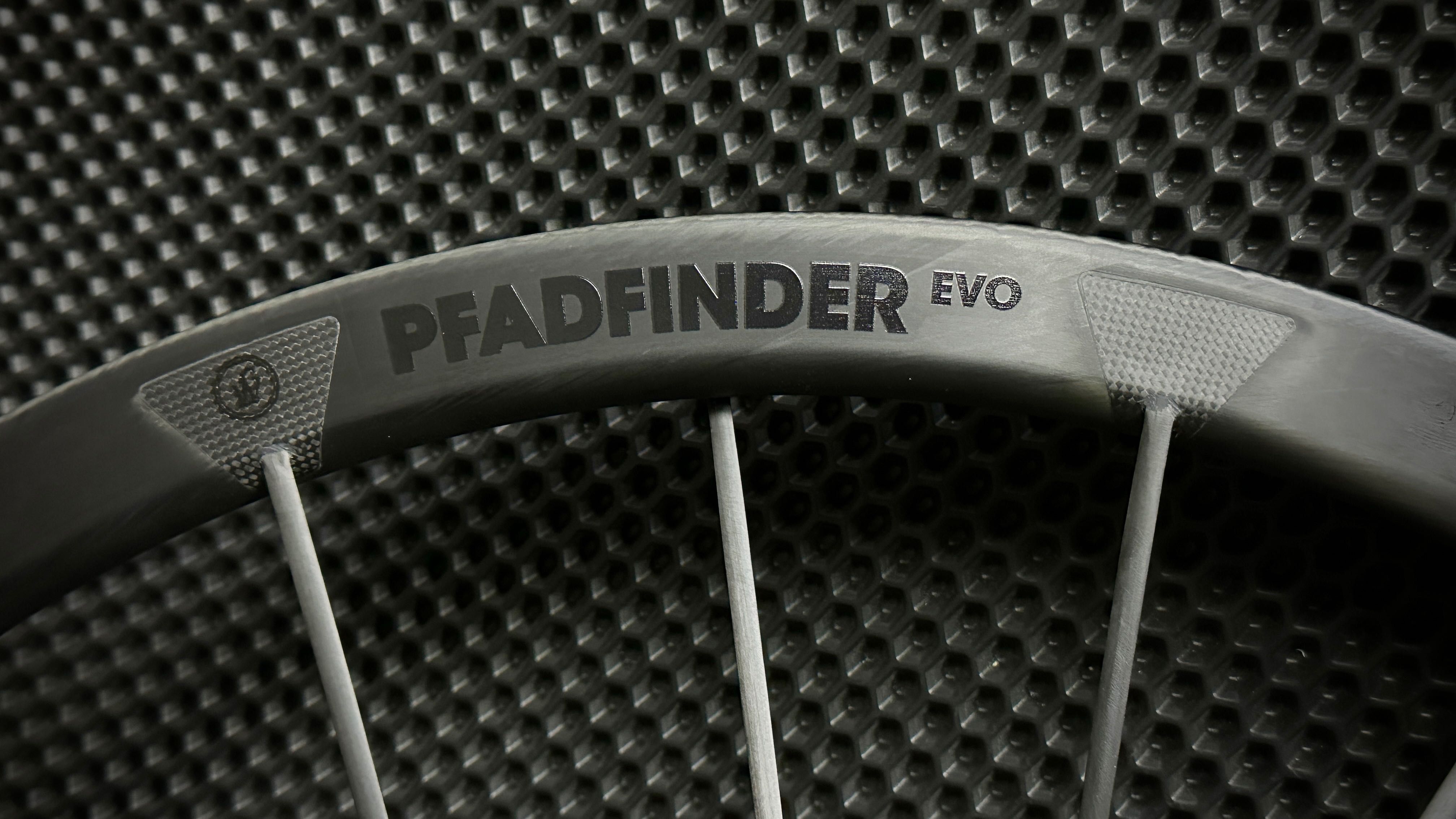 Велосипедні колеса LIGHTWEIGHT Pfadfinder EVO Clincher ( MAVIC )  Нові