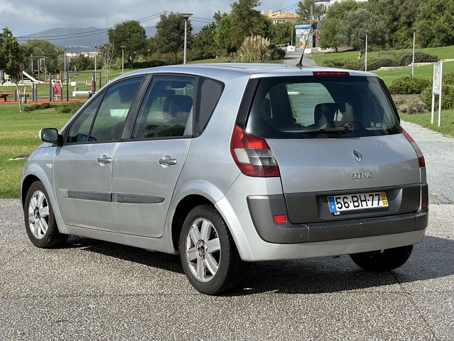 Renault Scenic 1.5 dci 110 CV