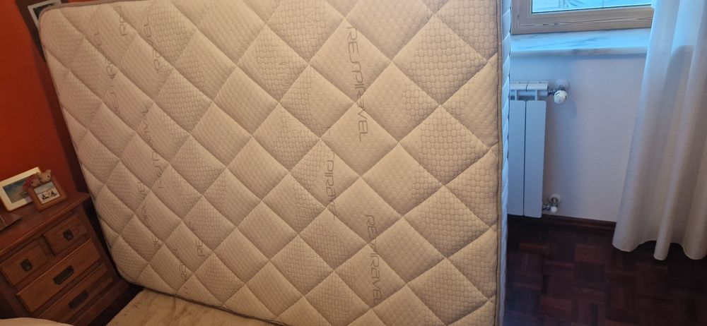 Colchão usado em bom estado 1,95 × 1,40