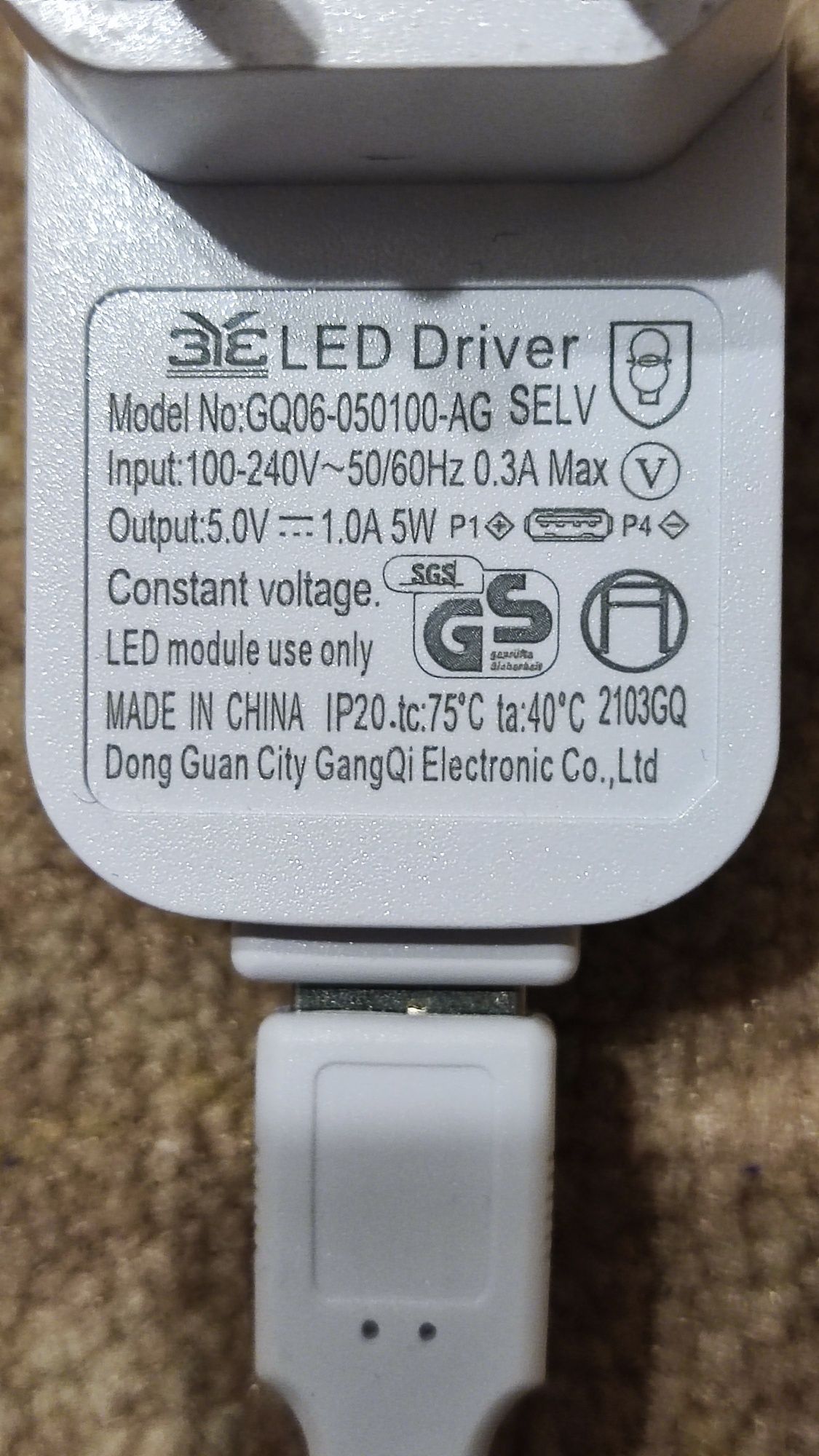 Zasilacz USB -> micro USB 5W (5V, 1A) z kablem 1,5m