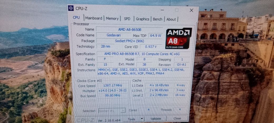 HP 705 G2 pamięć 4Gb DDR3,4x3.20GHz dysk 250Gb 2,5 całą WD