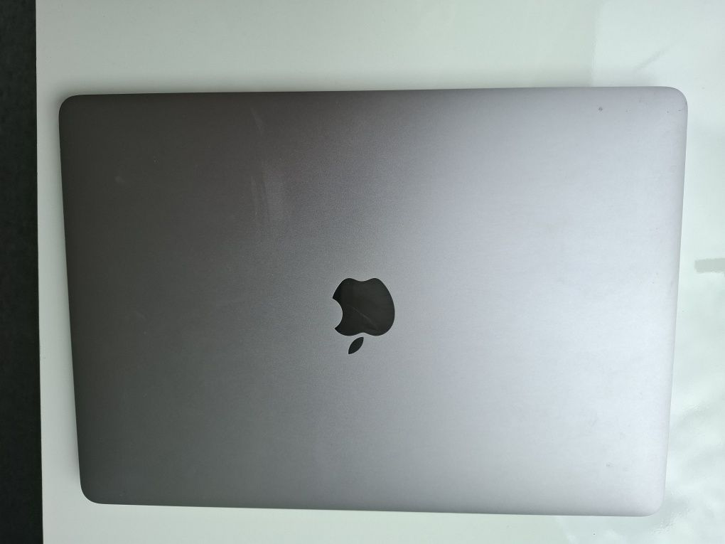 Macbook Pro 13 A2338 Apple M1 używany