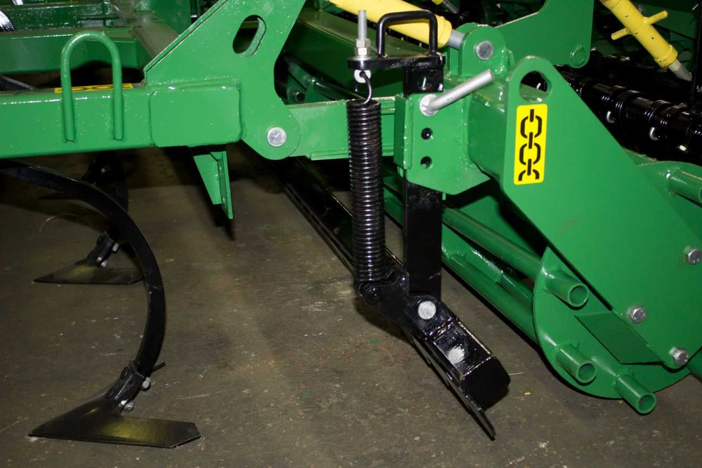 Культиватор   КПН -4,0-р на стійці Bellota