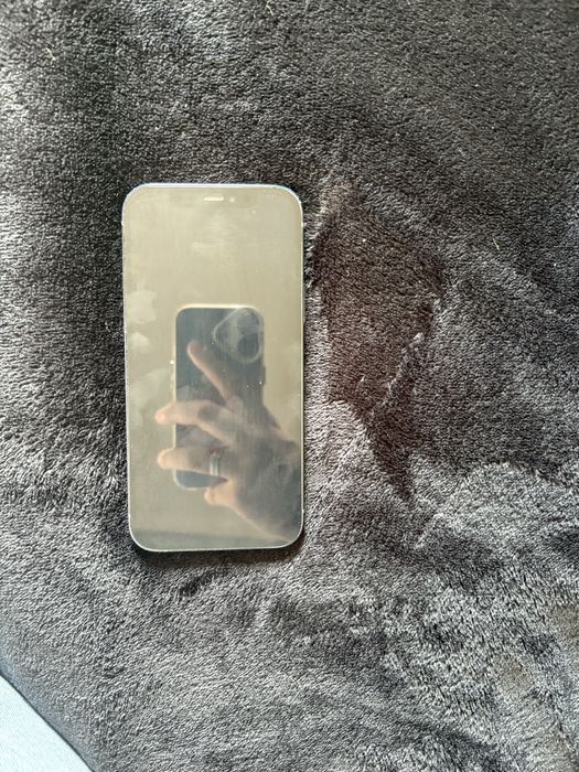 Iphone 12 64GB.
