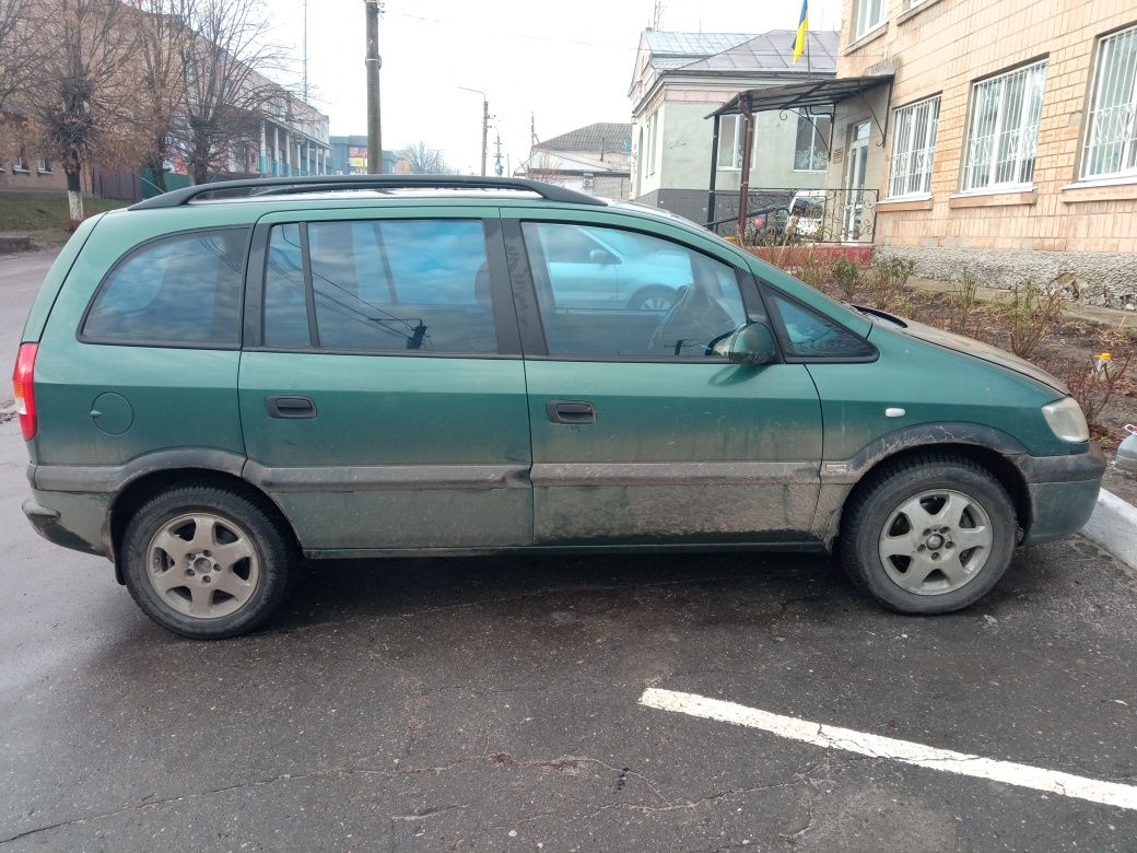 Продам Opel Zafira