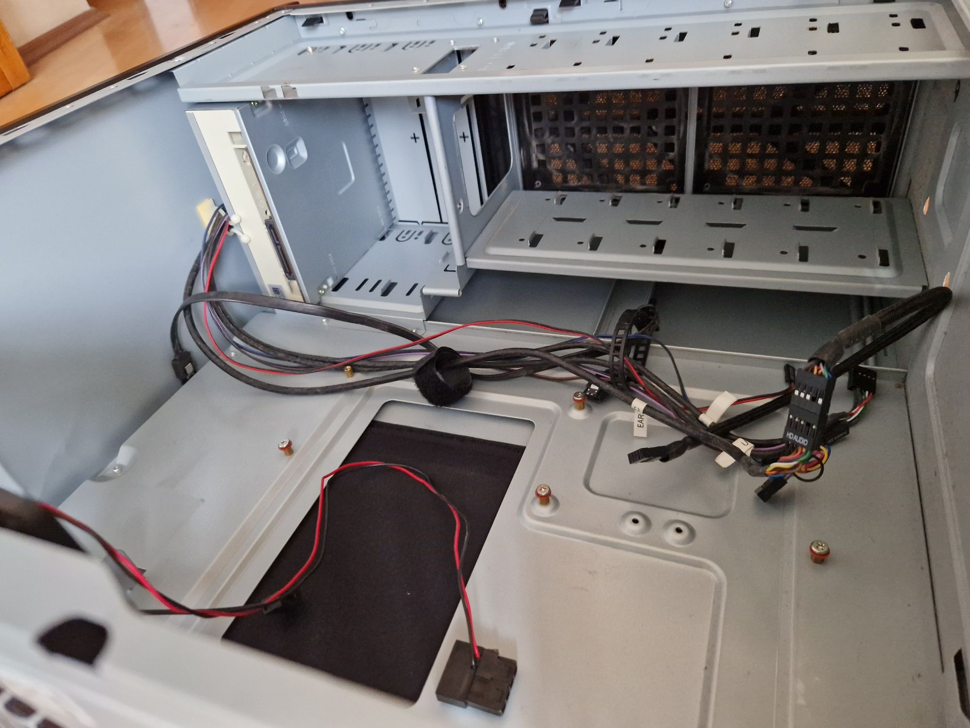 ANTEC Якісний брендовий корпус для системного блока
