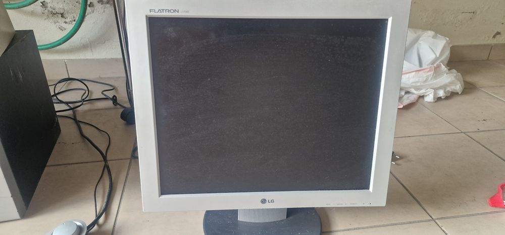 PC completo - Windows 11 Pro - 8gb RAM Intel QuadCORE 2