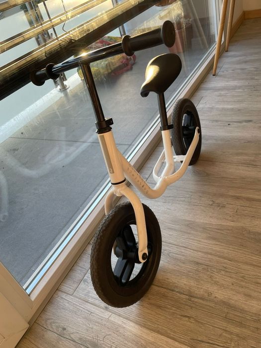 Bicicleta de aprendizagem 10"
BICICLETA DE APRENDIZAGEM CRIANÇA 10 PO