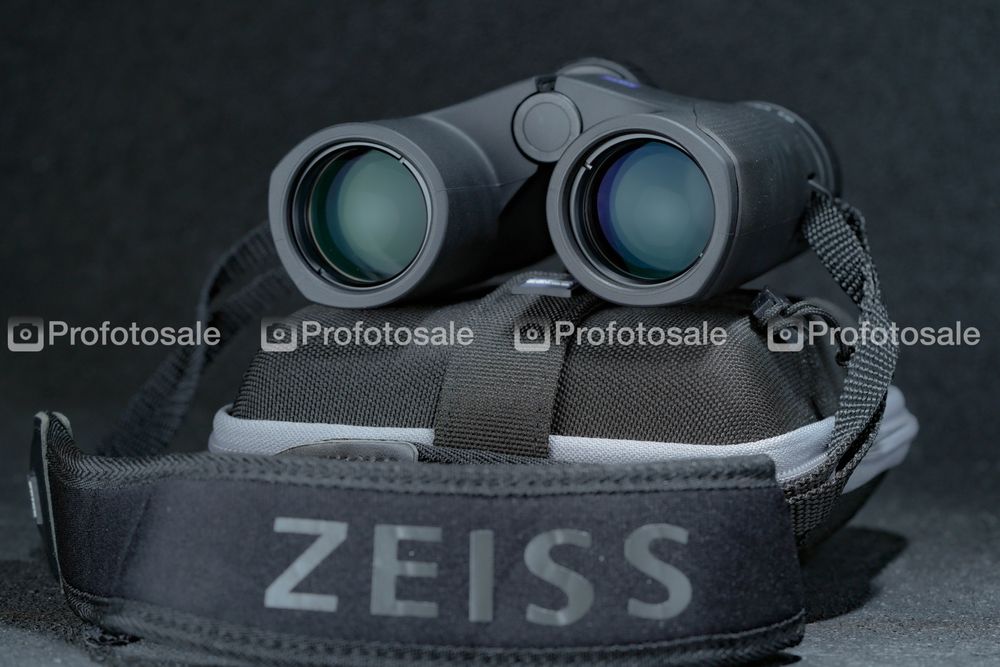 Бінокль Zeiss Terra ED 10x32